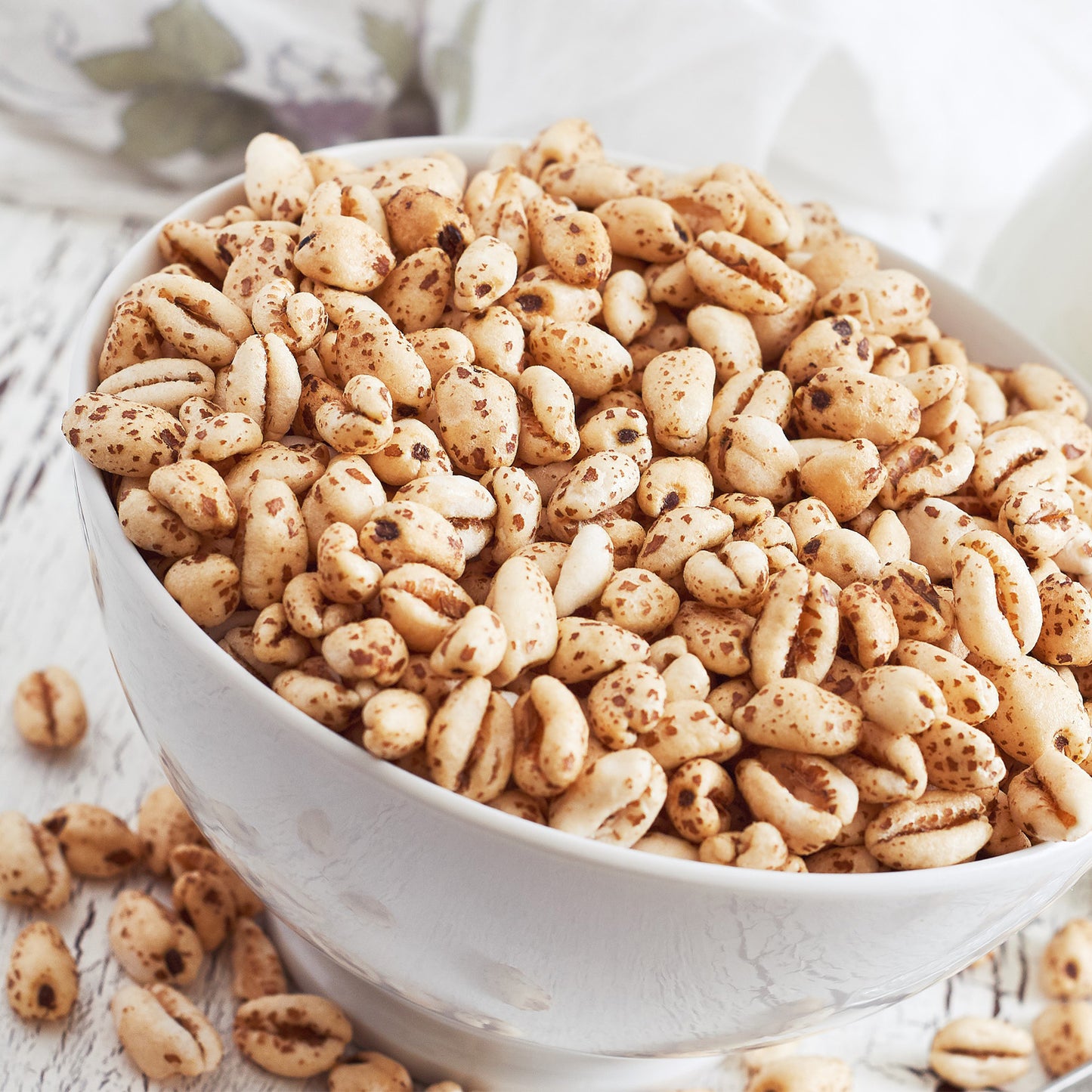 Dinkelpops aus Bio-Dinkel, leicht gesüßter Frühstücksgenuss aus regionaler Herstellung, ideal als Snack oder Müslizutat